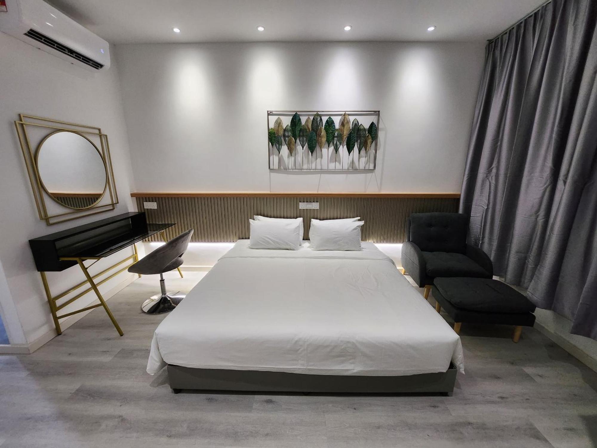 One Point Hotel Kuching Esterno foto