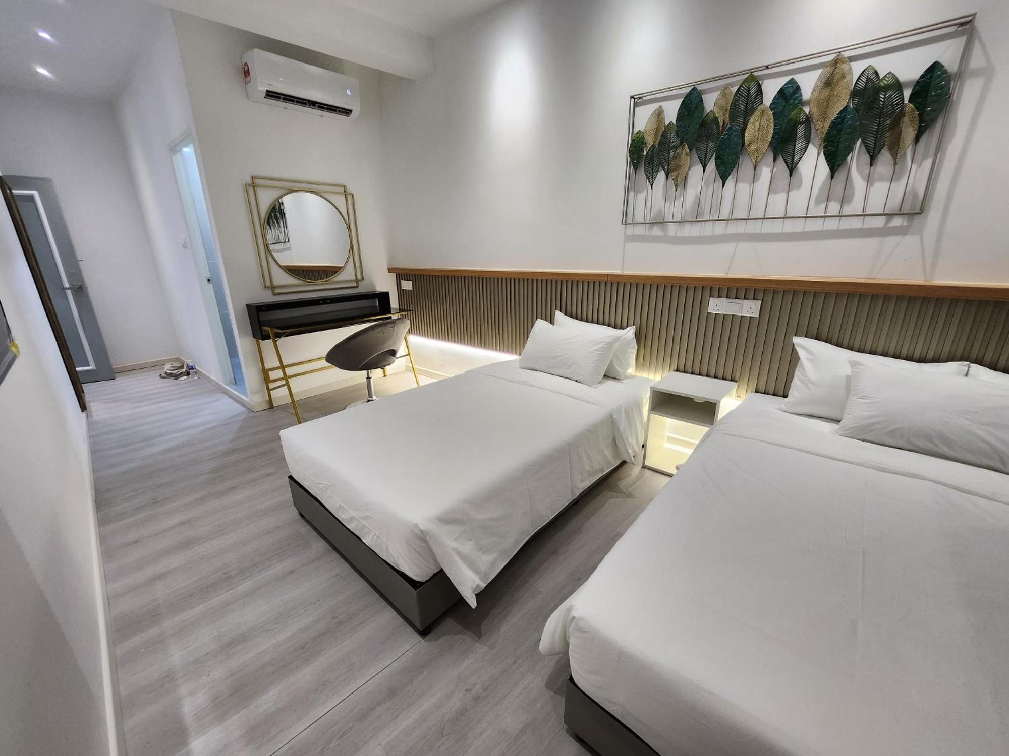One Point Hotel Kuching Esterno foto