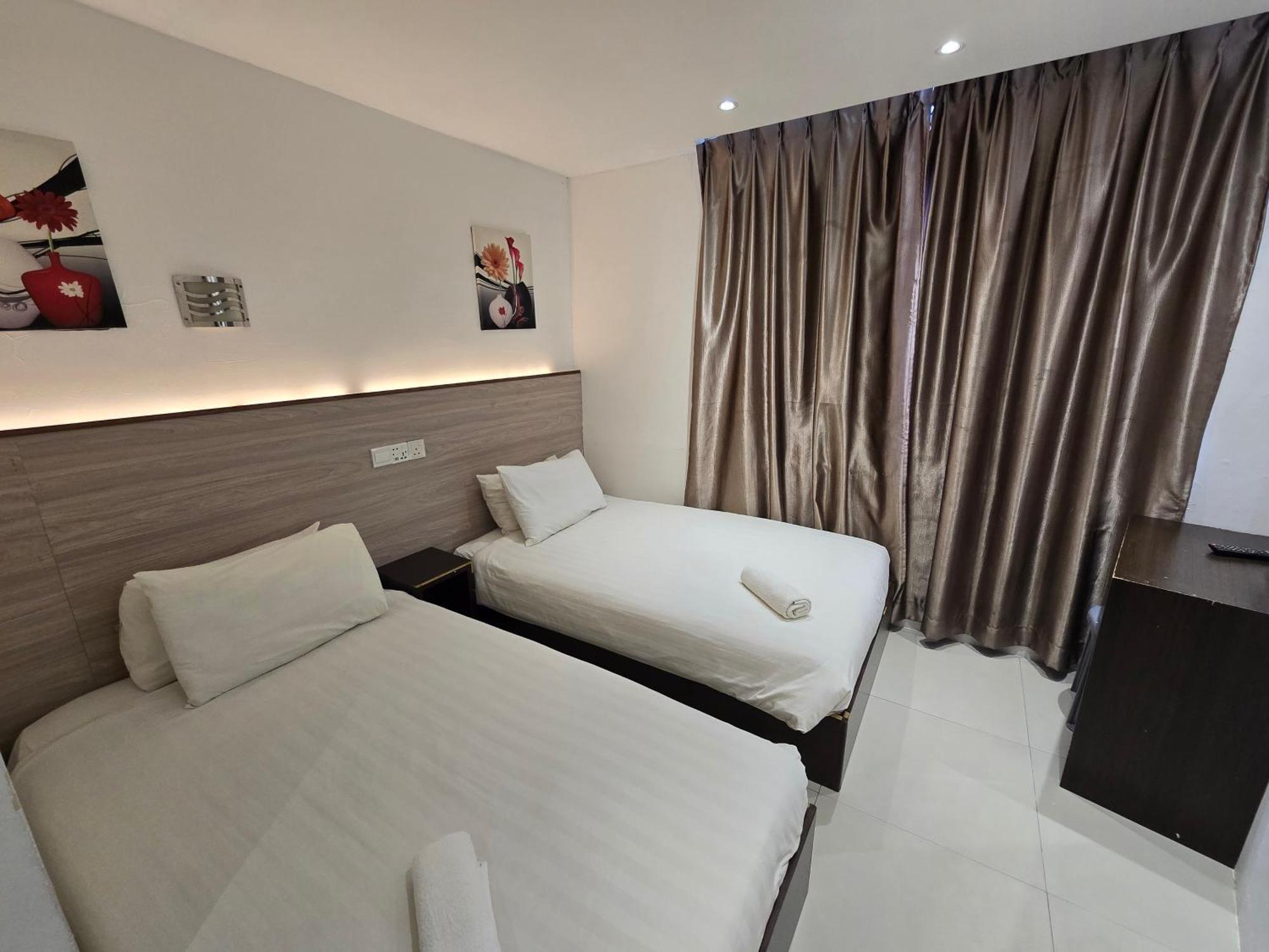 One Point Hotel Kuching Esterno foto