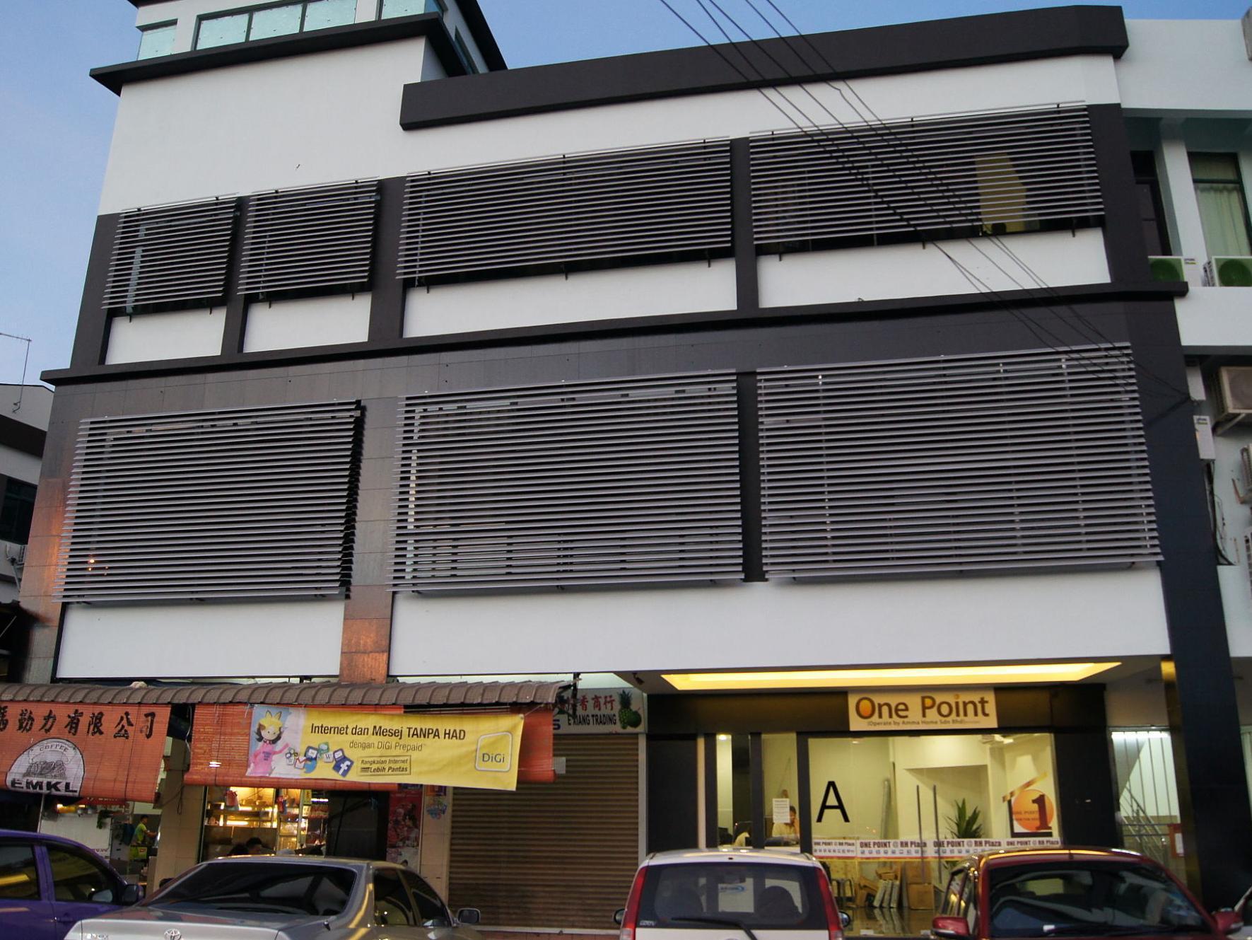 One Point Hotel Kuching Esterno foto