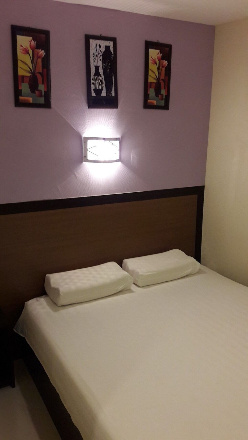 One Point Hotel Kuching Esterno foto